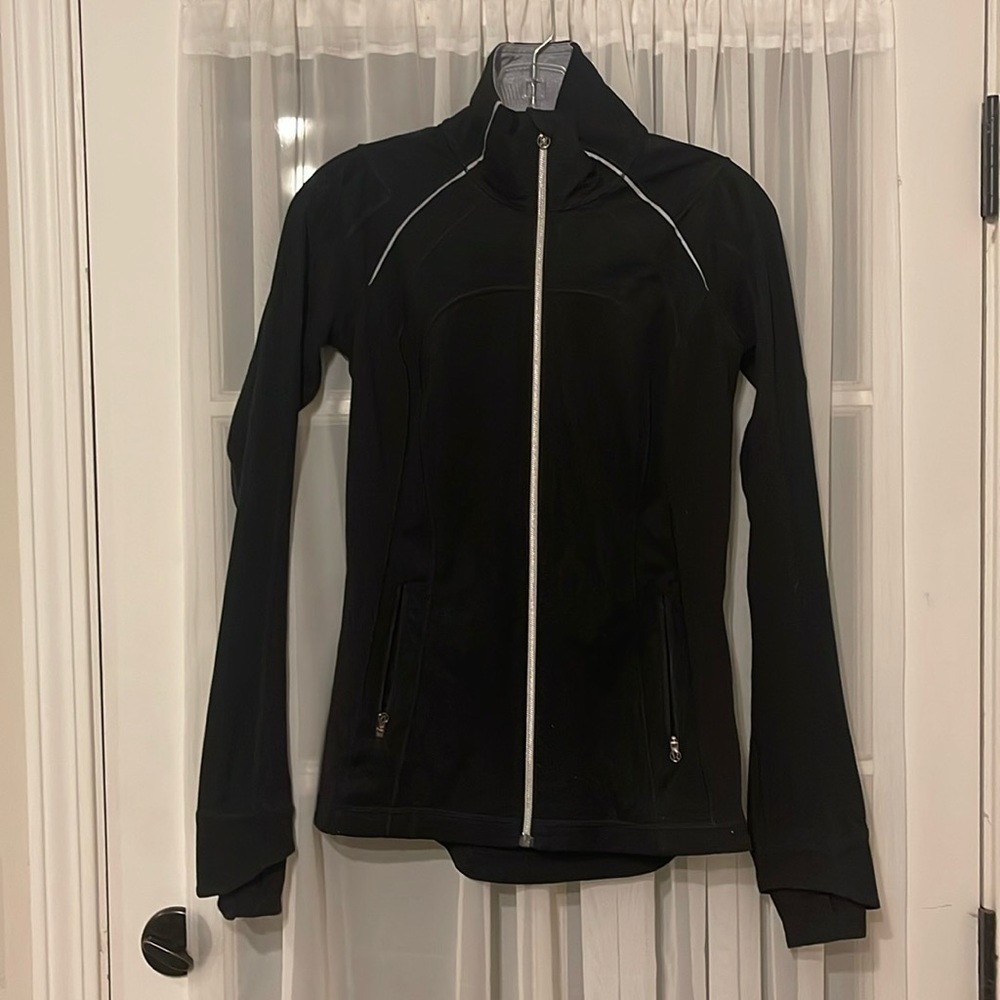 Lululemon run jacket